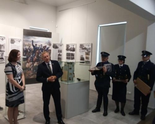 Otwarcie wystawy "Policja  II RP i dziś"